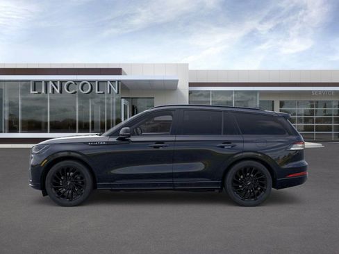 New 2026 Lincoln Aviator Reserve image 3