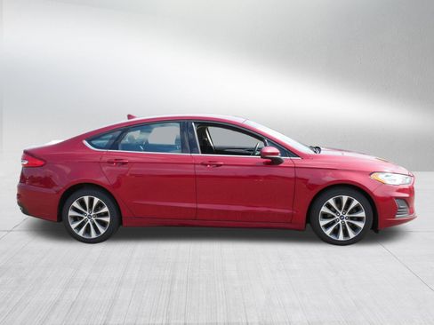 Used 2019 Ford Fusion SE AWD/4WD image 8