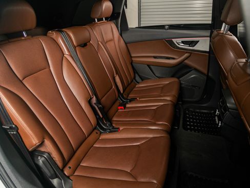 Used 2018 Audi Q7 2.0T Premium Plus w/ Premium Plus Package image 27