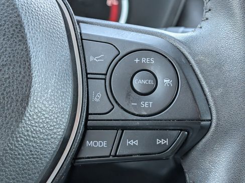 Used 2023 Toyota RAV4 XLE Premium image 24