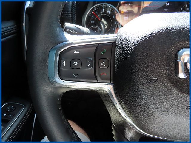 Used 2023 RAM 1500 Laramie AWD/4WD image 17
