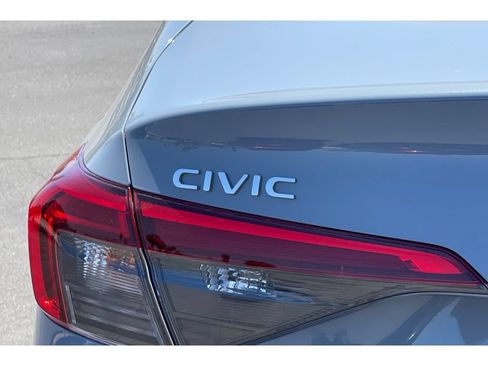 Used 2024 Honda Civic Sport image 17