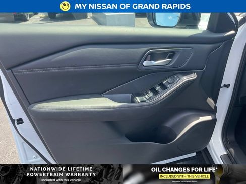 New 2026 Nissan Rogue Dark Armor AWD/4WD image 11