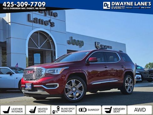 Used 2017 GMC Acadia Denali w/ Technology Package AWD/4WD image 1