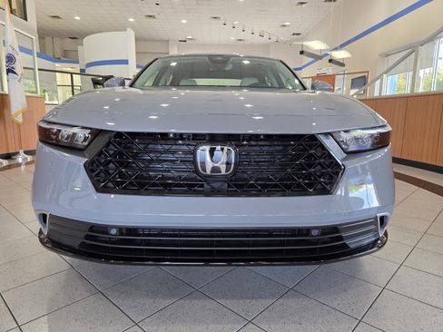 New 2026 Honda Accord Touring image 2