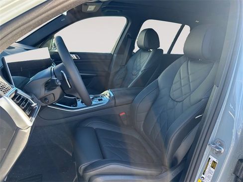 New 2026 BMW X5 xDrive50e w/ M Sport Package image 9