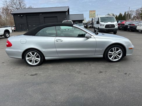 Used 2006 Mercedes-Benz CLK 350 Cabriolet image 2