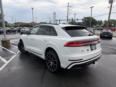 Used 2020 Audi Q8 Prestige AWD/4WD image 4
