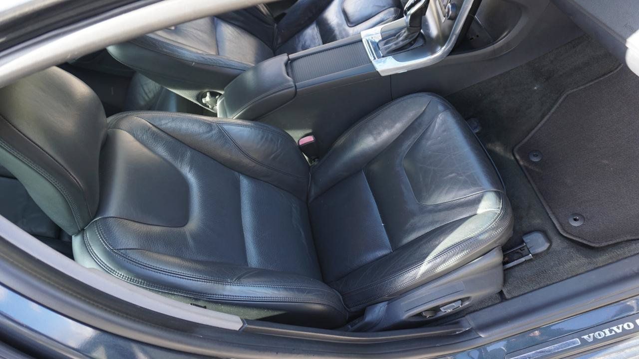Used 2014 Volvo S60 T5 FWD image 14