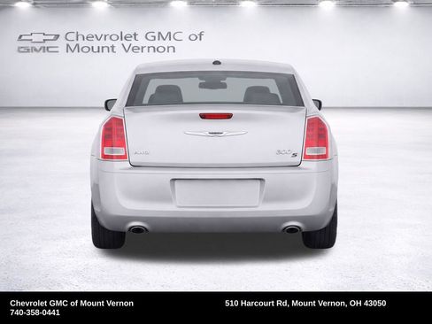 Used 2014 Chrysler 300 S AWD/4WD image 8
