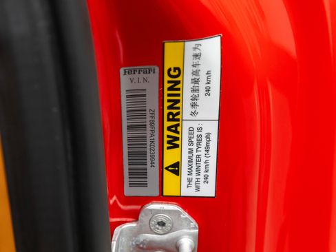 Used 2019 Ferrari Portofino image 19