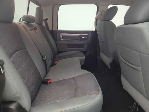 Used 2020 RAM 1500 Classic SLT w/ Luxury Group RWD image 19