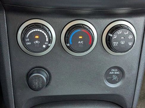 Used 2015 Nissan Rogue S w/ Convenience Package image 13