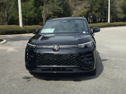 New 2026 Volkswagen Tiguan SE R-Line image 3