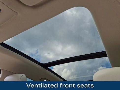 Used 2021 Buick Envision Avenir w/ Technology Package II AWD/4WD image 18