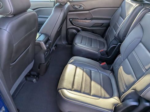 Used 2023 GMC Acadia Denali AWD/4WD image 33