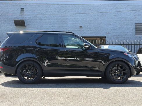 Certified 2025 Land Rover Discovery S AWD/4WD image 8