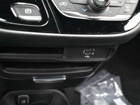 New 2026 Chrysler Voyager LX FWD image 18