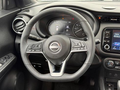 Used 2024 Nissan Kicks SR w/ SR Premium Package FWD image 13