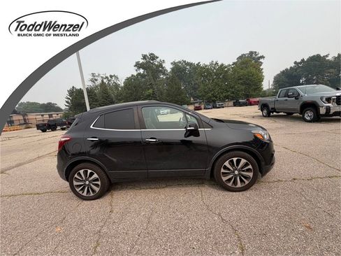 Used 2018 Buick Encore Essence FWD image 1