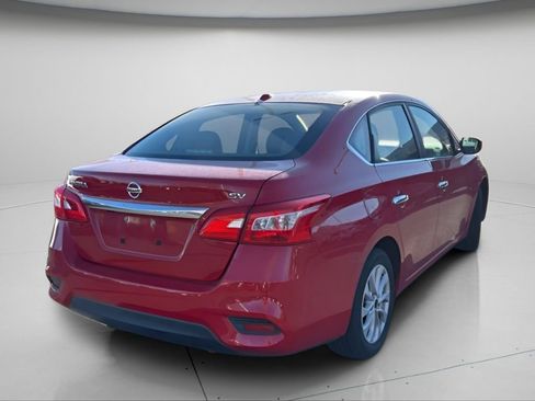 Used 2019 Nissan Sentra SV image 4