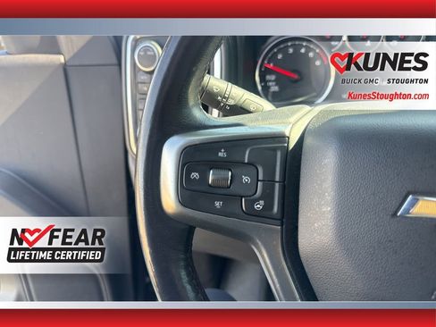 Used 2021 Chevrolet Silverado 1500 LT AWD/4WD image 27