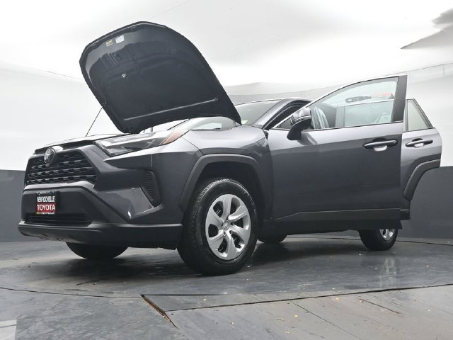 Certified 2025 Toyota RAV4 LE AWD/4WD image 44