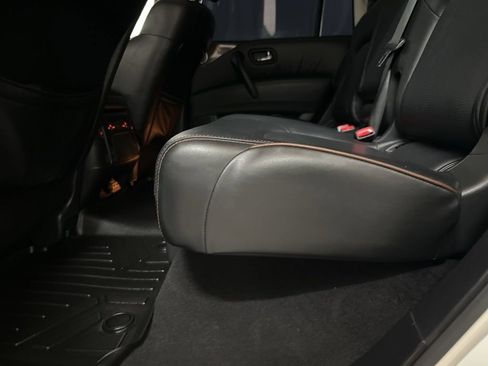 Used 2019 Nissan Armada Platinum w/ Interior Lighting Package RWD image 53