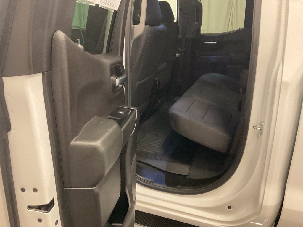 Used 2019 Chevrolet Silverado 1500 LT w/ All-Star Edition AWD/4WD image 24