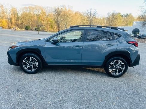 Used 2025 Subaru Crosstrek 2.0i Premium image 9