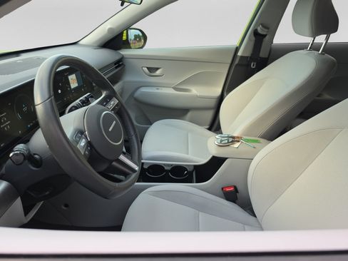 Used 2024 Hyundai Kona SEL FWD image 9
