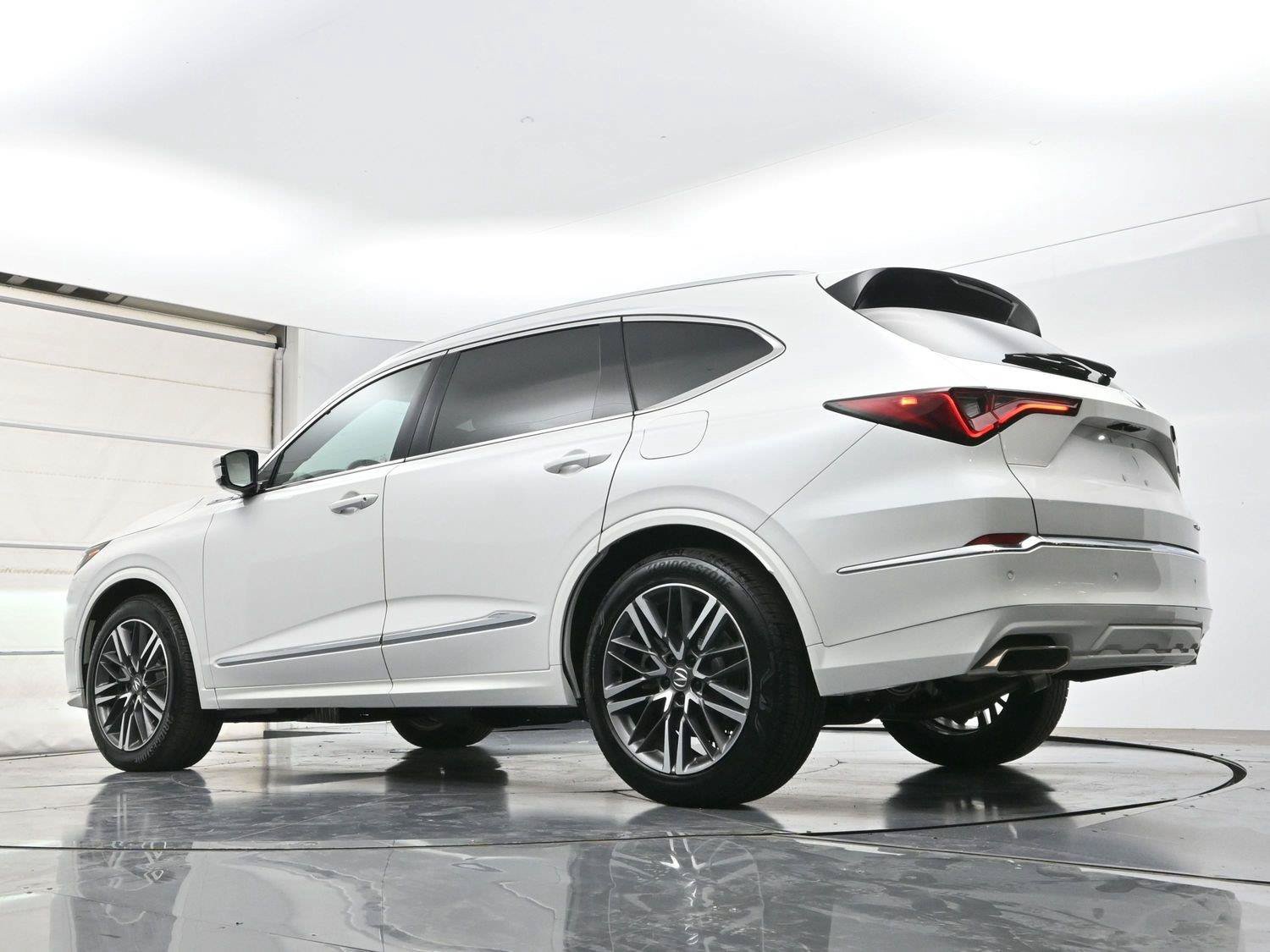 Certified 2025 Acura MDX w/ Advance Package AWD/4WD image 11