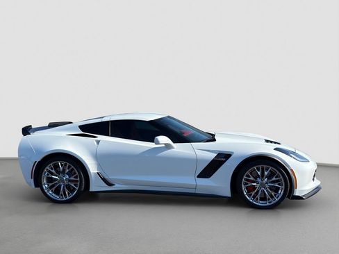 Used 2016 Chevrolet Corvette Z06 w/ 2LZ Preferred Equipment Group RWD image 7