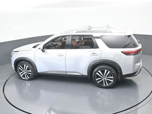 Used 2023 Nissan Pathfinder Platinum image 68