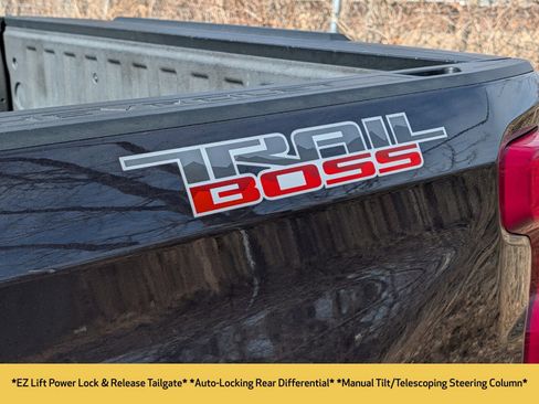 Used 2022 Chevrolet Silverado 1500 LT Trail Boss w/ Protection Package image 17