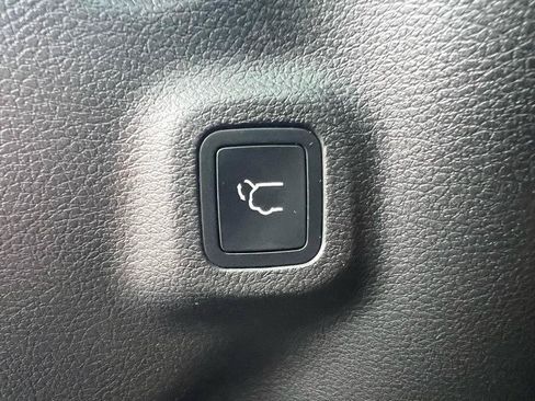 Used 2023 Jeep Compass Limited w/ Elite Group AWD/4WD image 10
