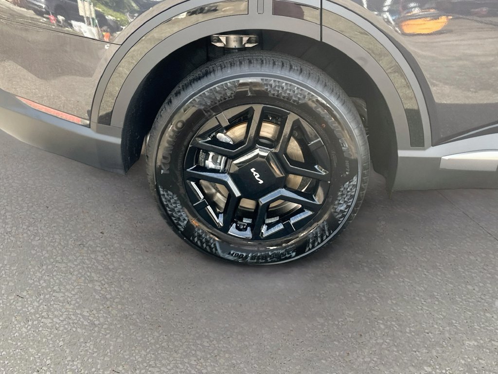 Used 2027 Kia Telluride LX FWD image 31