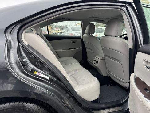 Used 2011 Lexus ES 350 image 16