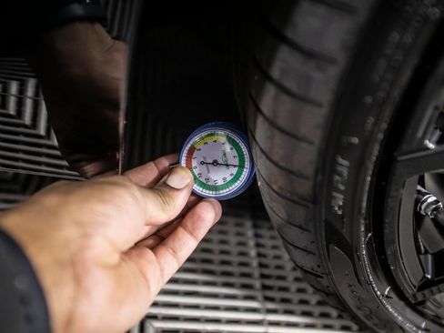 Used 2023 BMW M850i xDrive Coupe image 39