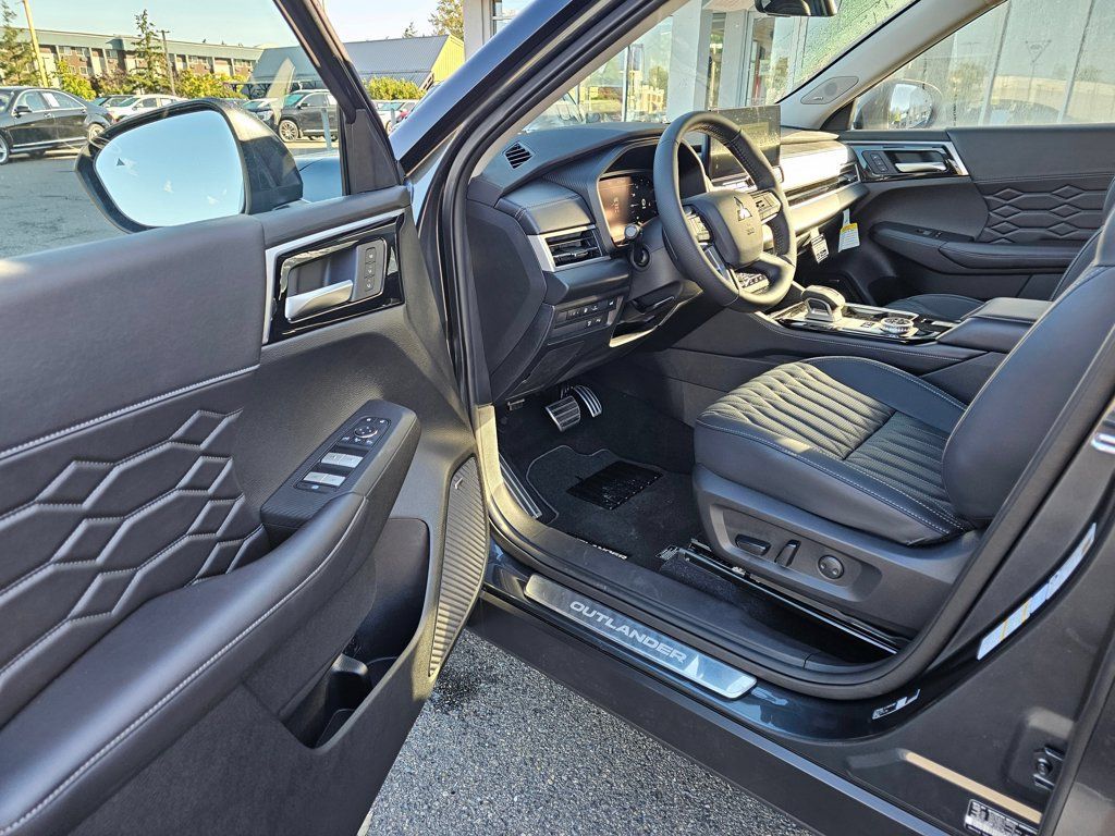 New 2026 Mitsubishi Outlander SEL AWD/4WD image 15