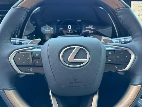 New 2026 Lexus RX 350h AWD/4WD image 17