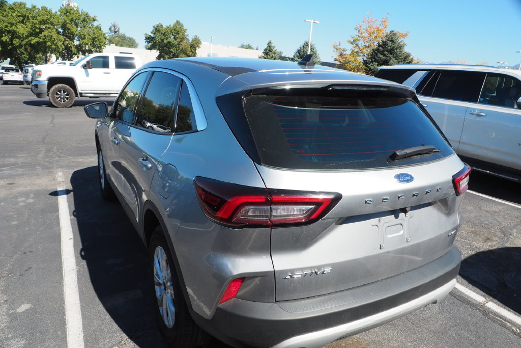 Used 2023 Ford Escape Active AWD/4WD image 4
