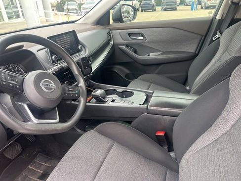 Used 2021 Nissan Rogue SV image 7