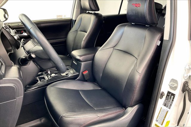 Used 2017 Toyota 4Runner TRD Off-Road Premium AWD/4WD image 18