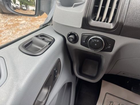 Used 2017 Ford Transit 250 148 High Roof Extended RWD image 10