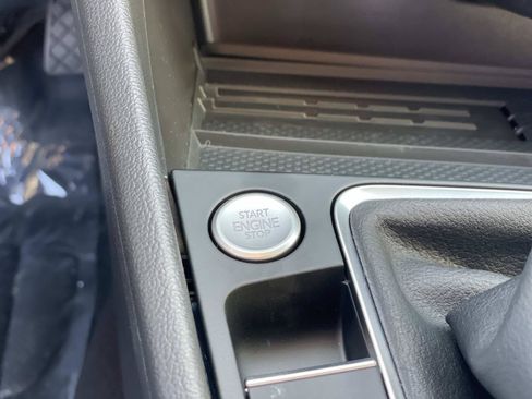 New 2026 Volkswagen Jetta SE FWD image 19
