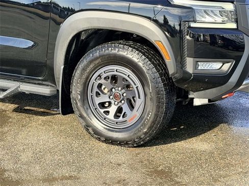 Used 2025 Nissan Frontier PRO-4X w/ Tow Package image 9