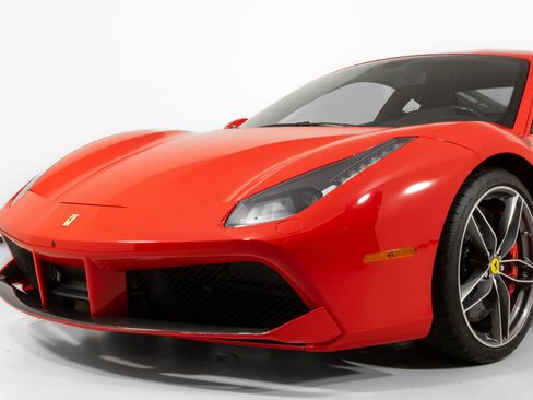 Used 2017 Ferrari 488 GTB image 12