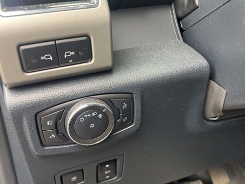 Used 2022 Ford F350 Lariat w/ Lariat Ultimate Package image 14
