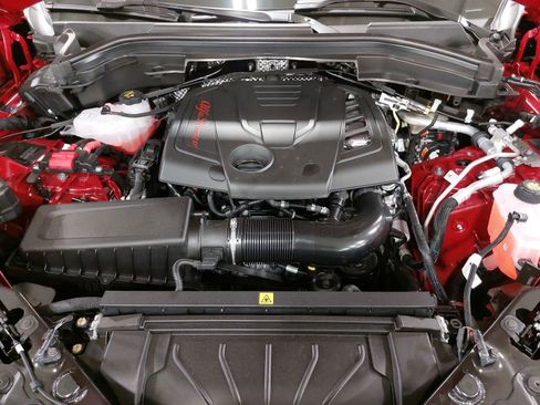 New 2025 Alfa Romeo Stelvio Sprint image 32